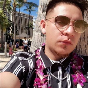 Meet your Posher, Eduardo